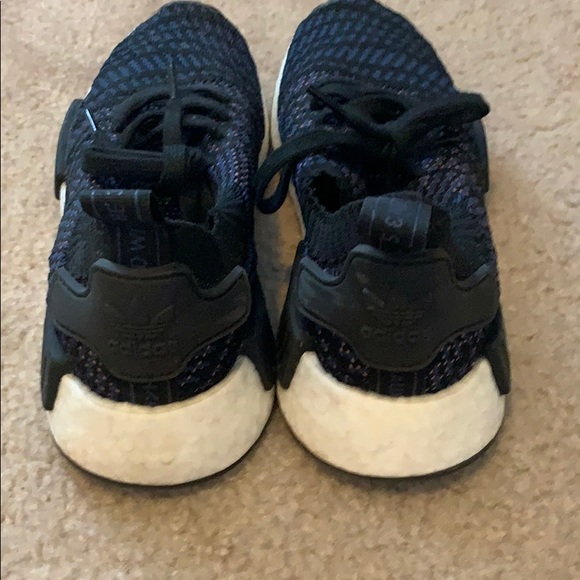 Adidas Women’s Boost knit sneakers size 6 - Picture 3 of 5